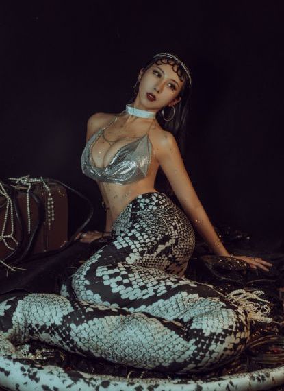 亚洲精品美女久久7777777-不卡片迅雷下载电影