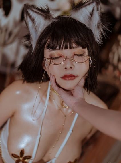 粉嫩merna人体丰满欣欣赏-院线日韩成人在线