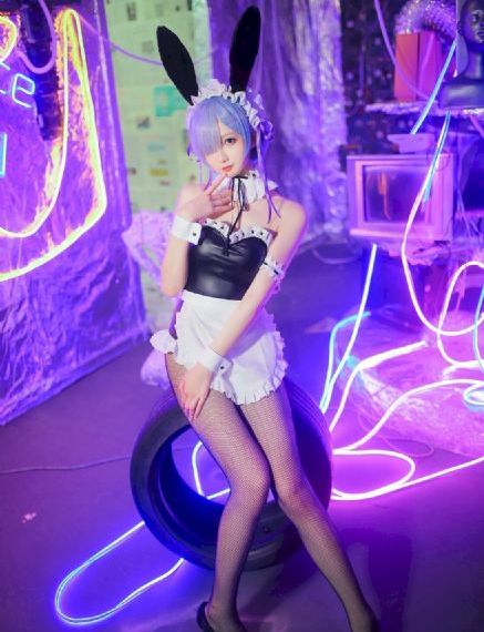 久久中文字幕HEYZO-首播迅雷下载电影