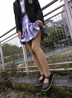 欧美制服丝袜亚洲另类在线-迅雷全集免费观看