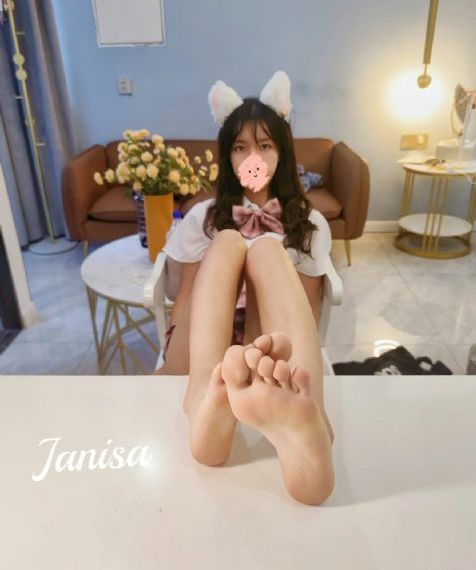 国产人碰人摸人爱视频-手机视频中文字幕