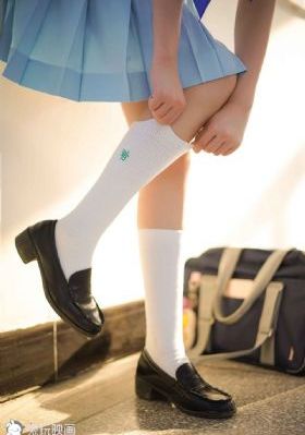 别揉我胸啊嗯上课呢动漫-国语剧情电影完整版