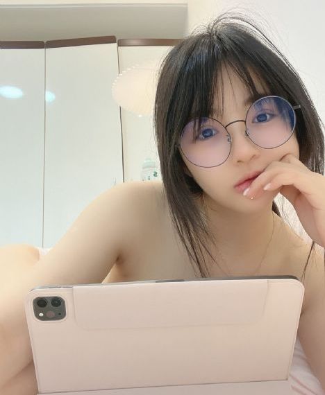 欧美激情五月天综合网五月-神马完整无删减版