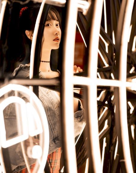 亚洲放国产片www-精彩预告免费高清观看