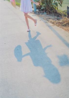 《年轻的丝袜老师》2-吉吉影视在线观看电视